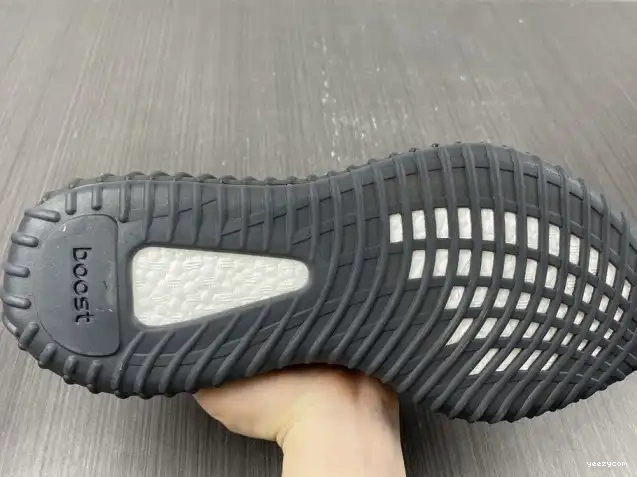 Adidas V2 HQ4540 Yeezy Boost 350 Onyx 0706